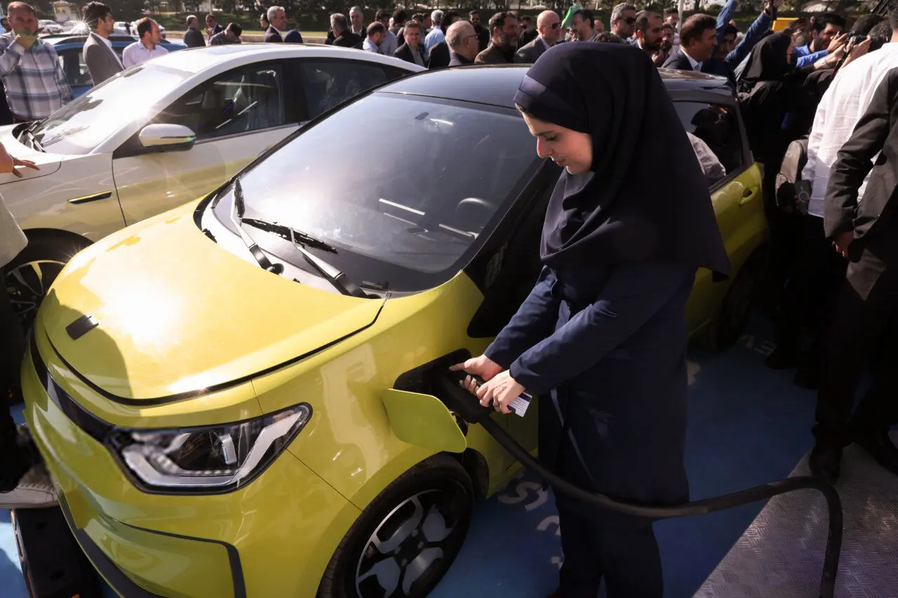 برنامههای برقیسازی خودروهای ایرانی؛ گام جدید صنعت خودرو بهسوی آینده پاک