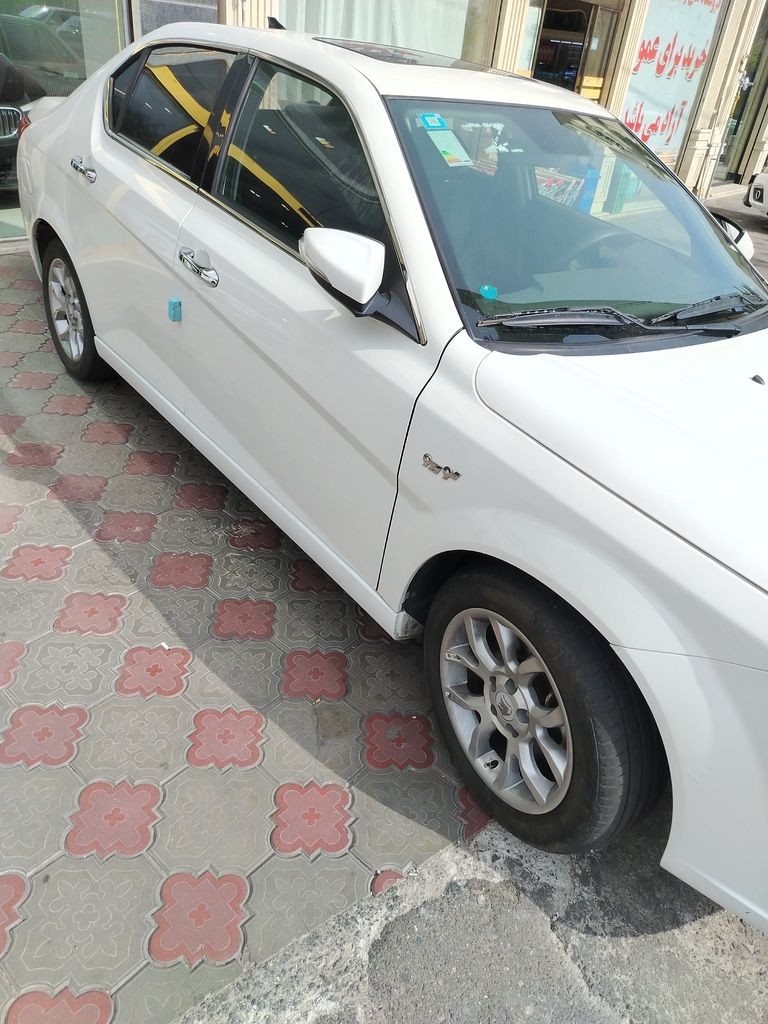 دنا پلاس اوتوماتیک 1402 - تصویر 1