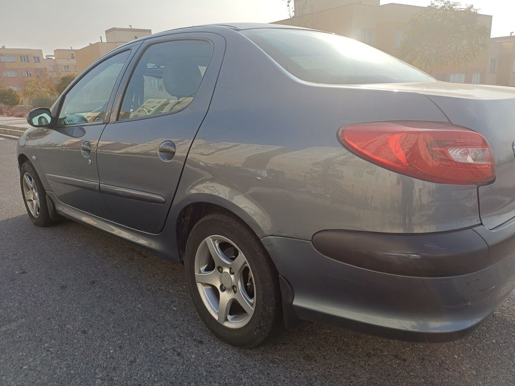 پژو۲۰۶ اس دی  وی ۸ - تصویر 1