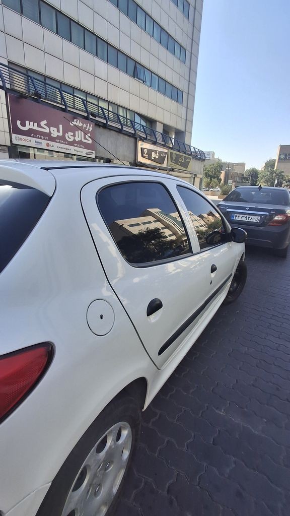 پژو ۲۰۶ تیپ ۳ مدل ۸۹ بدون رنگ - تصویر 1