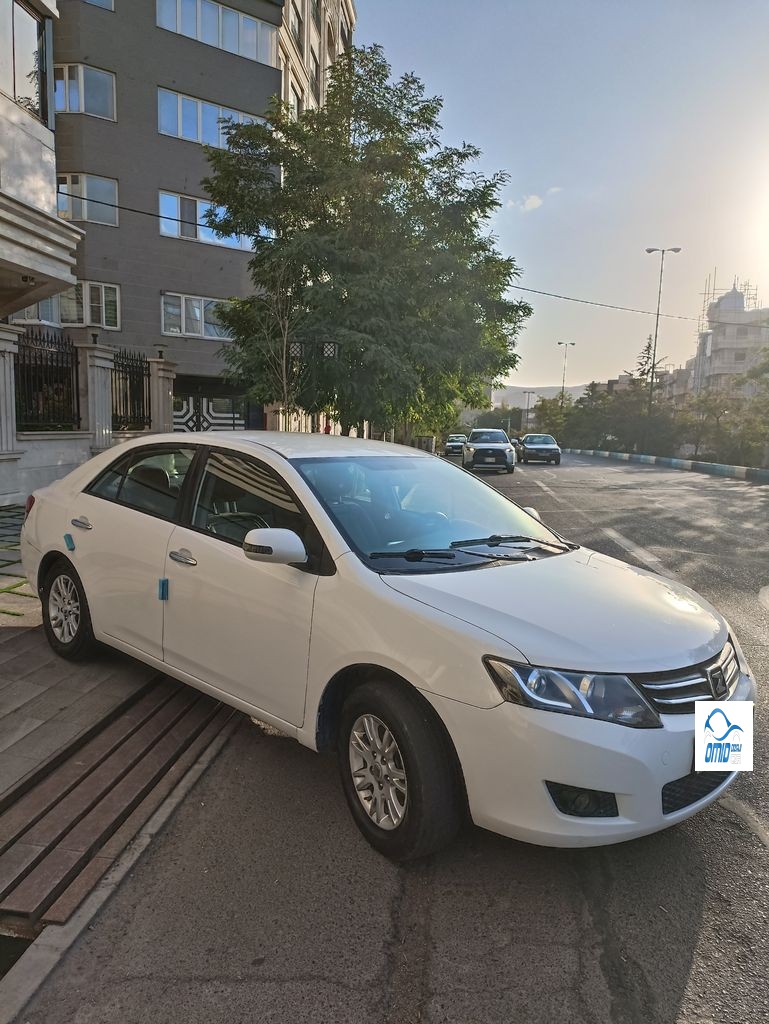 آریو زوتی Z300 بدون رنگ دنده ای ۹۷ بسیار تمیز سند آزاد - تصویر 1