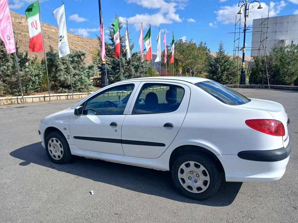 پژو ۲۰۶ sdv8 مدل ۹۵ - تصویر 1