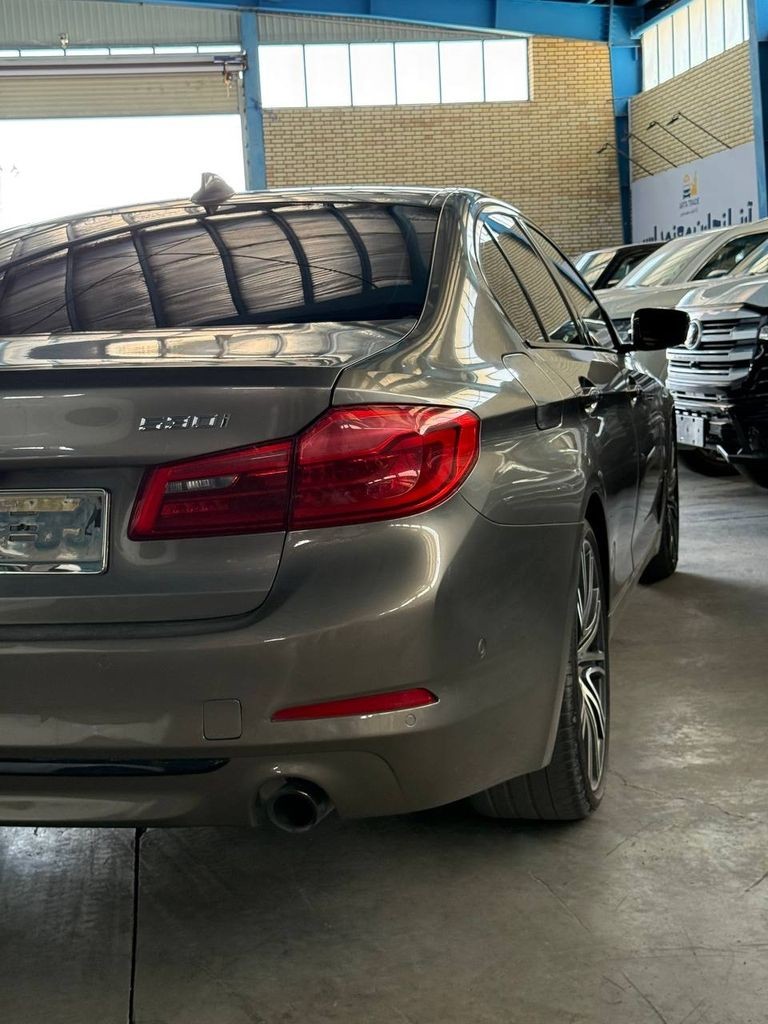 BMW 530i بی ام و ۵۳۰ مدل ۲۰۱۷ - تصویر 1