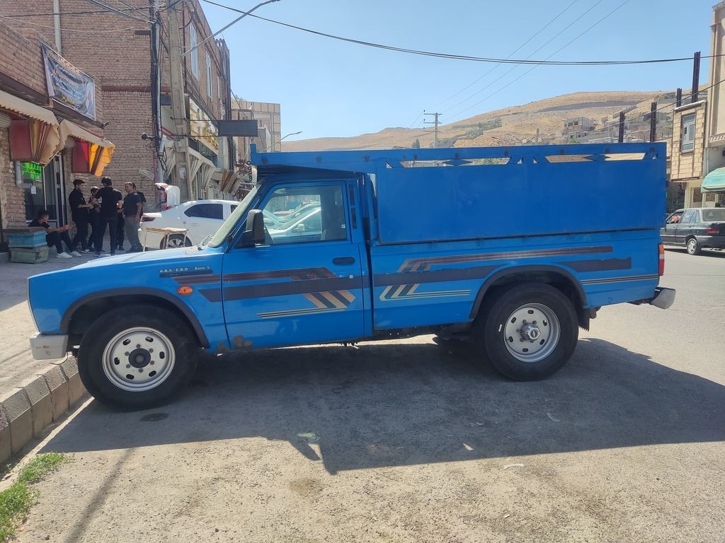 نیسان آبی 1402 تکسوز
