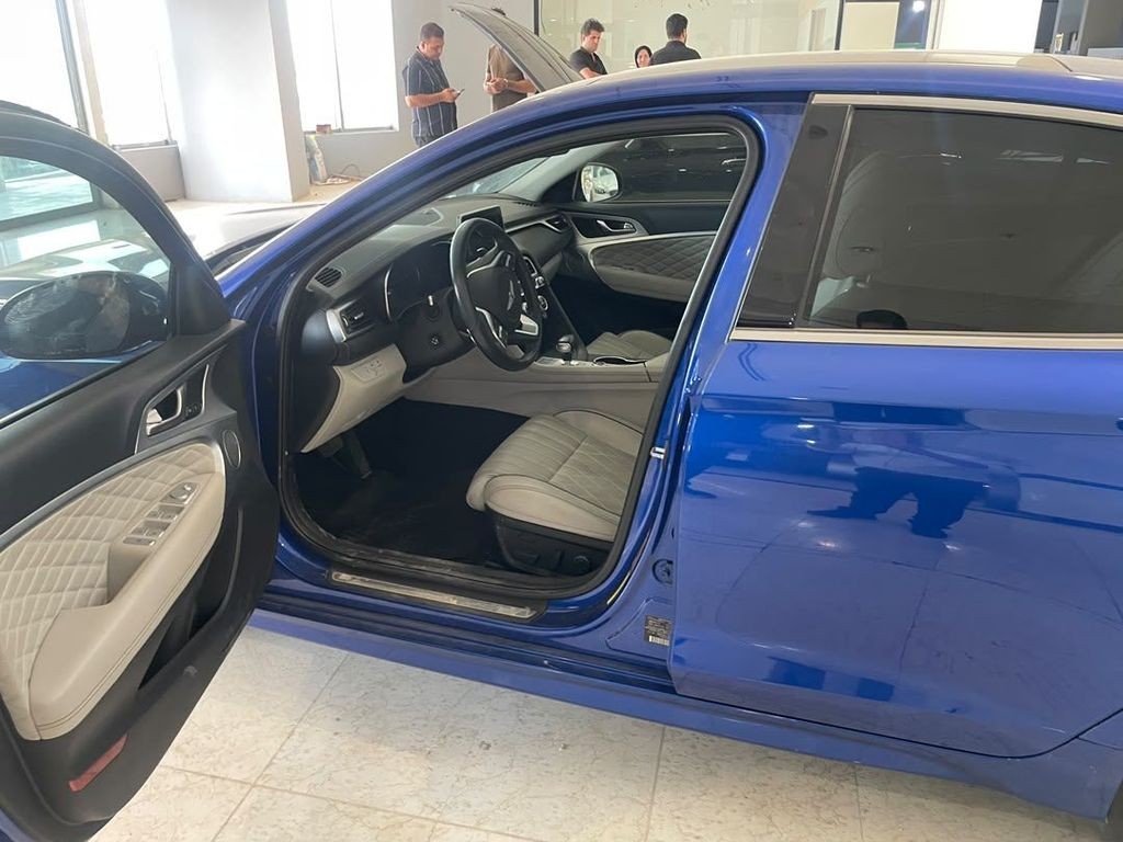 جنسیس G70 رنگ آبی مدل 2020 - تصویر 1