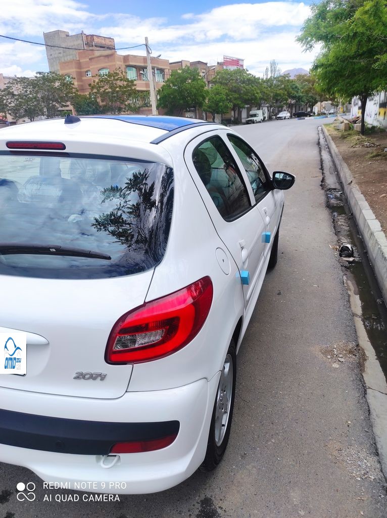 پژو 207پانارومای اتوماتیک مدل1401 - تصویر 1