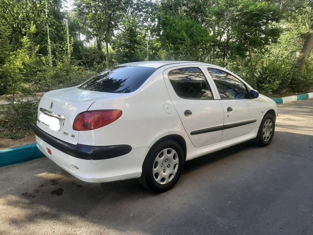 پژو ۲۰۶اس دی - تصویر 1