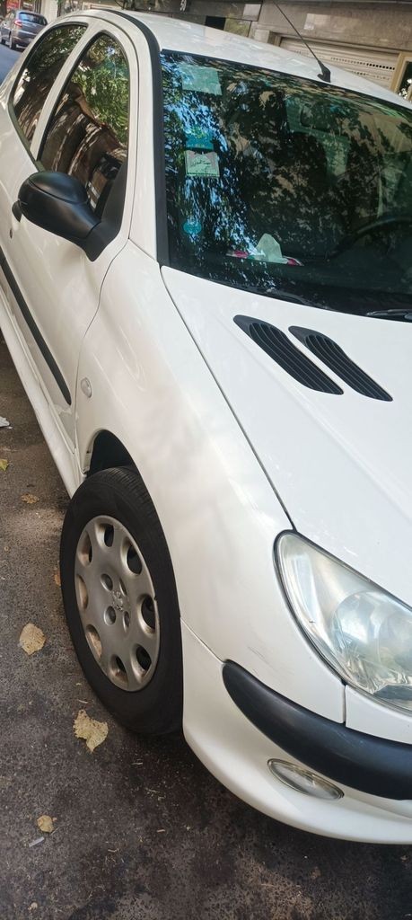پژو ۲۰۶ تیپ ۲ مدل ۱۳۹۶ - تصویر 1