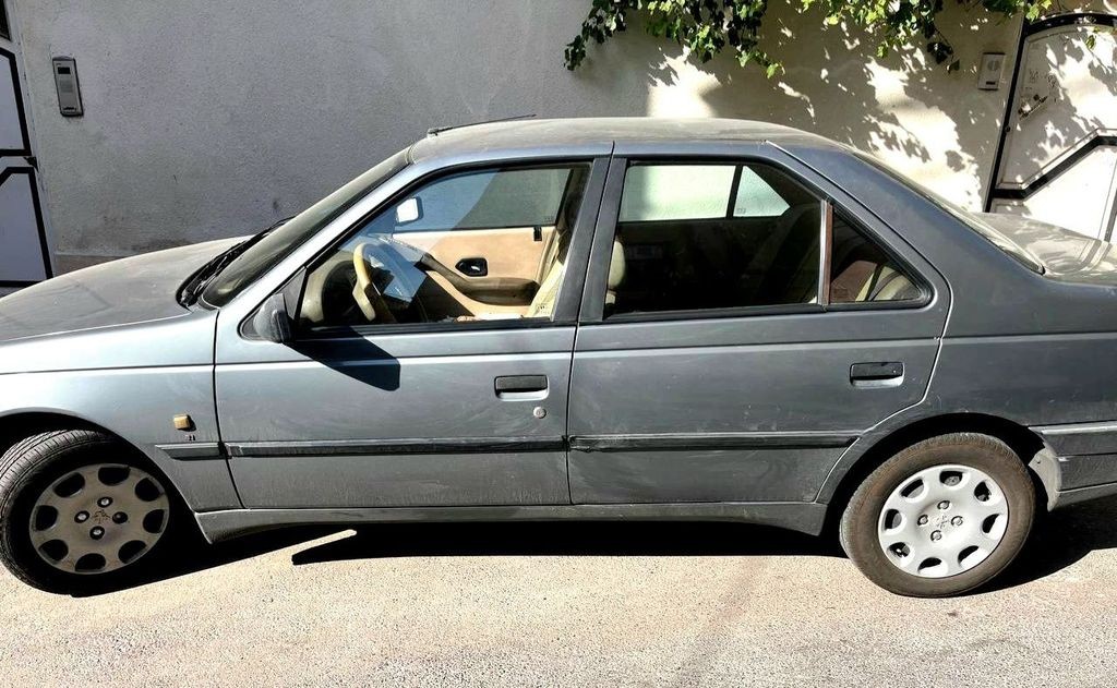 پژو 405 مدل 90 بی رنگ(اعلامی مالک) - تصویر 1