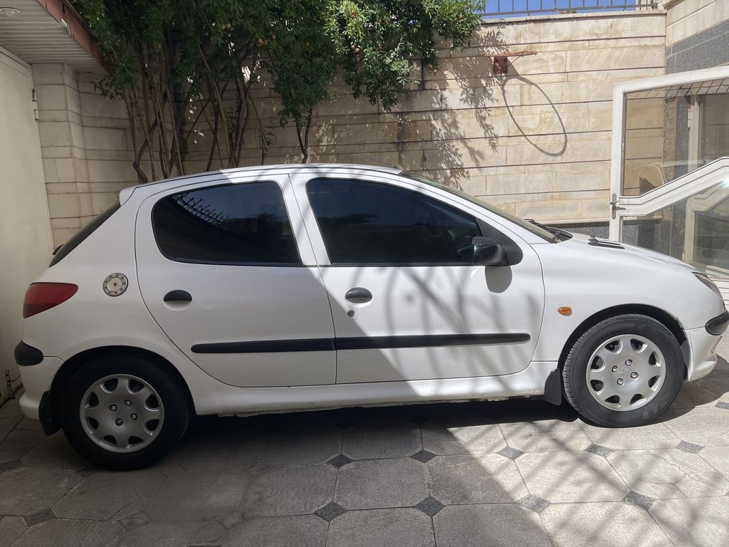 پژو ۲۰۶ مدل ۹۰ بدون رنگ - تصویر 1